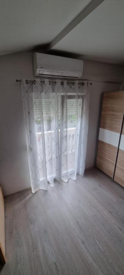 Apartmani Italo Biograd Na Moru Buitenkant foto