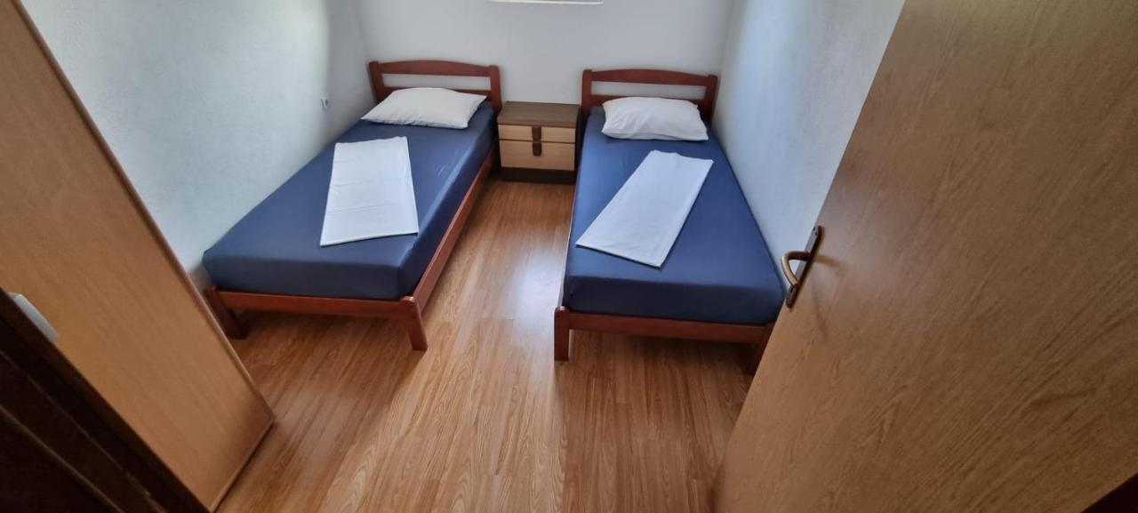 Apartmani Italo Biograd Na Moru Buitenkant foto