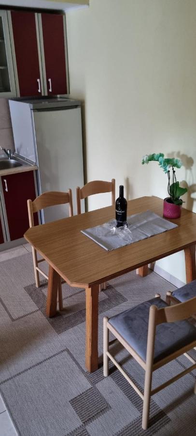 Apartmani Italo Biograd Na Moru Buitenkant foto