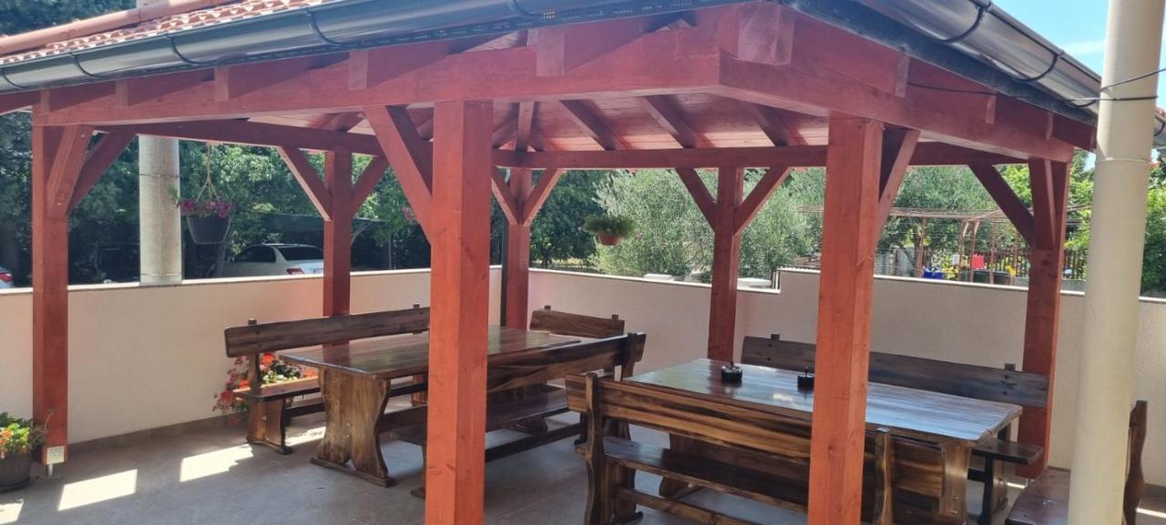 Apartmani Italo Biograd Na Moru Buitenkant foto