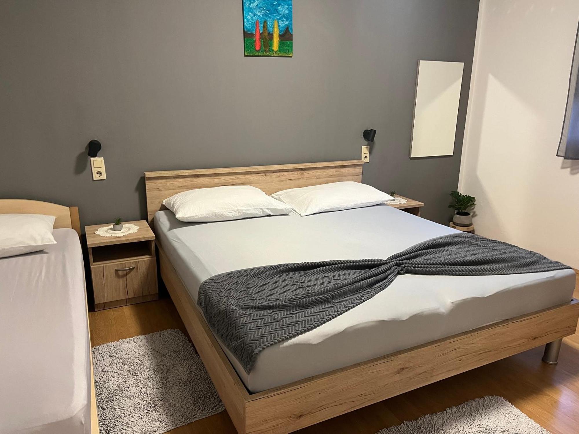Apartmani Italo Biograd Na Moru Buitenkant foto